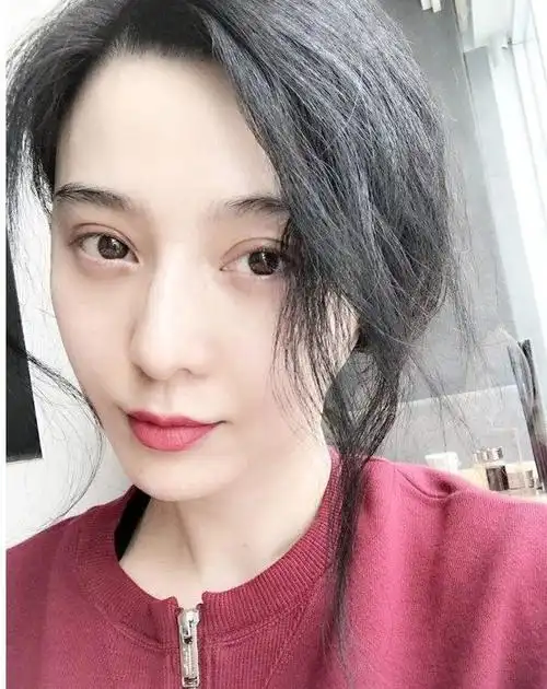 范冰冰晒美照,双眼皮不要太好看!