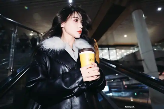 戴萌 热爱可抵万物