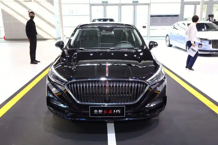 15万选车红旗h5卡罗拉双擎和速腾怎么选