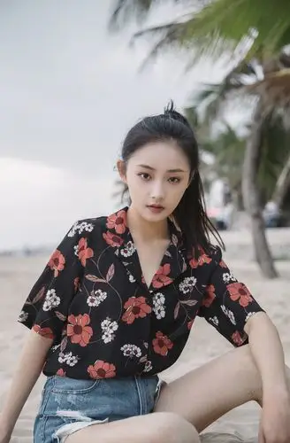 女演员吴佳怡休闲文艺海边写真