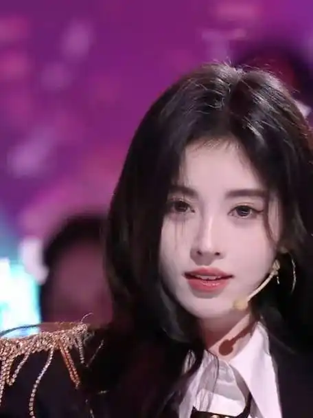 救命 感觉她香香软软的又好攻 老公真的就是一种感觉不是性别鞠婧祎丨