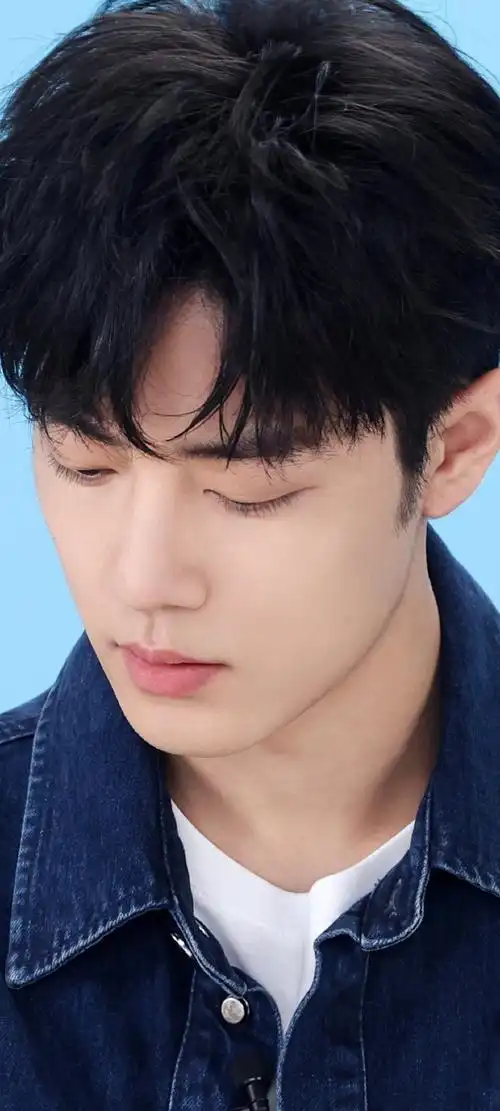 肖战##肖战安热沙品牌代言人##日常见肖战##肖战工作室##肖战我喜欢