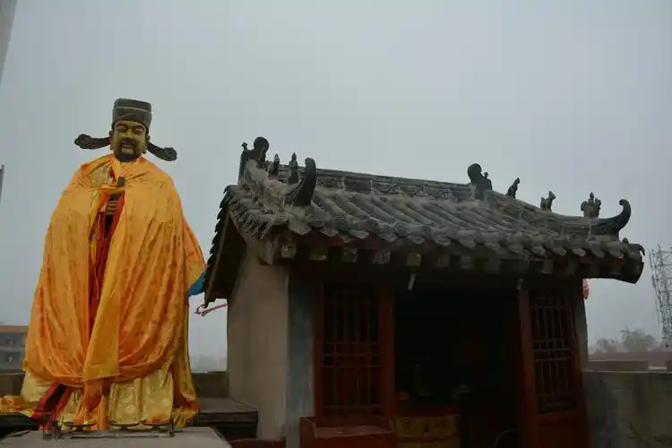 河南洛阳丽景门p88---p89:首先来到了丽景门的城隍庙