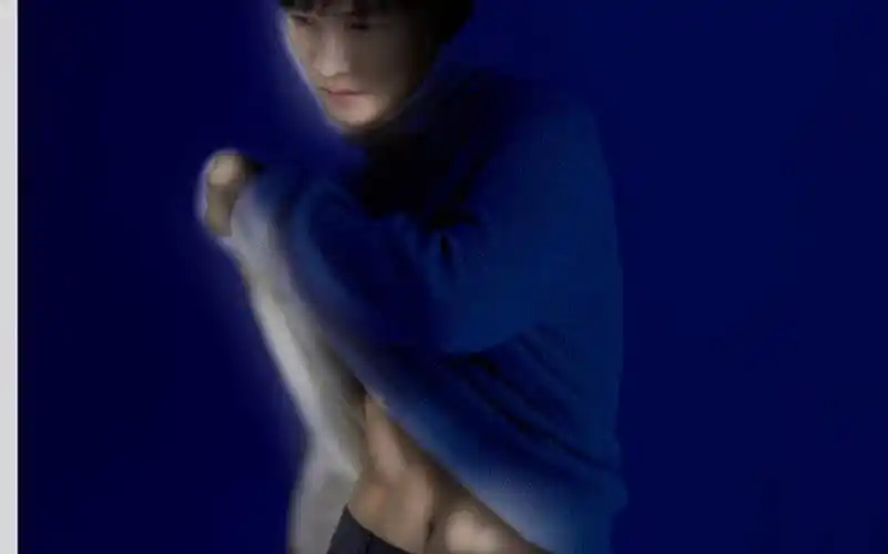 【周深】腹肌!_哔哩哔哩_bilibili