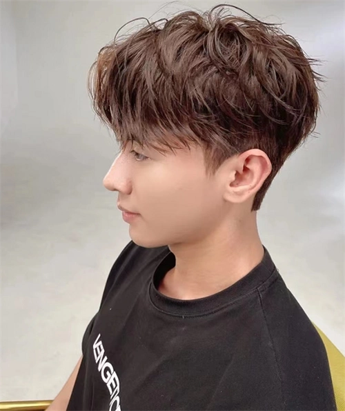 男生韩式纹理烫 比较流行的烫发_男生烫发 - 美发站