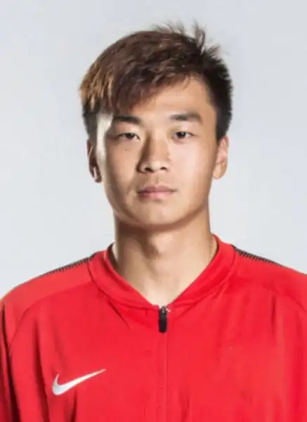 廖均健个人资料和图片-足球明星-雷客网