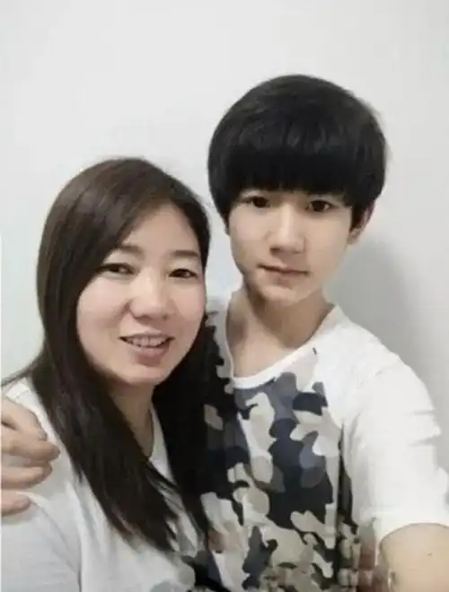 王源被妈妈安排相亲很无奈别闹我才18岁