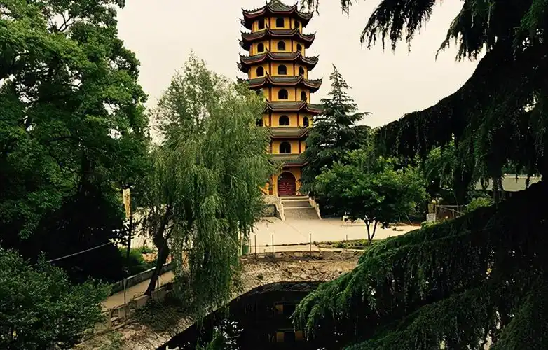 位置:江苏省宿迁市宿城区绍兴路北侧虞姬公园位于宿迁市沭阳县城区