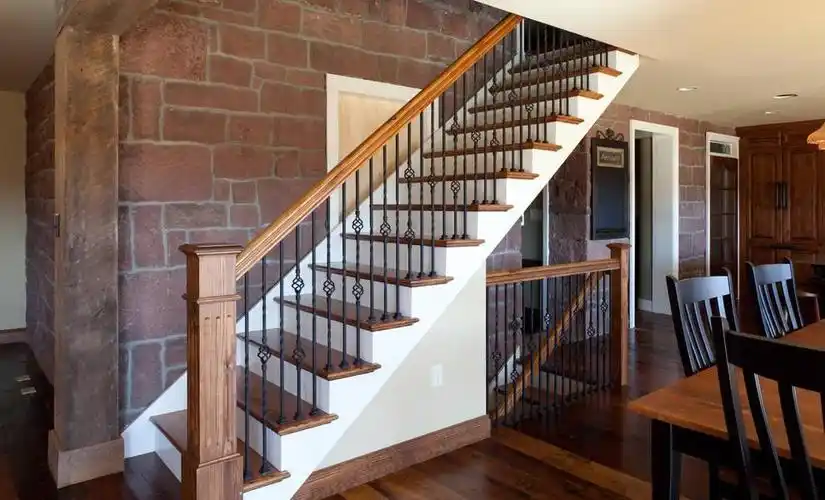 木楼梯扶手装修效果图