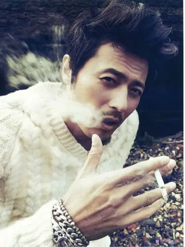 p>张东健(jang dong gun),1972年3月7日出生于韩国首尔龙山区,韩国男