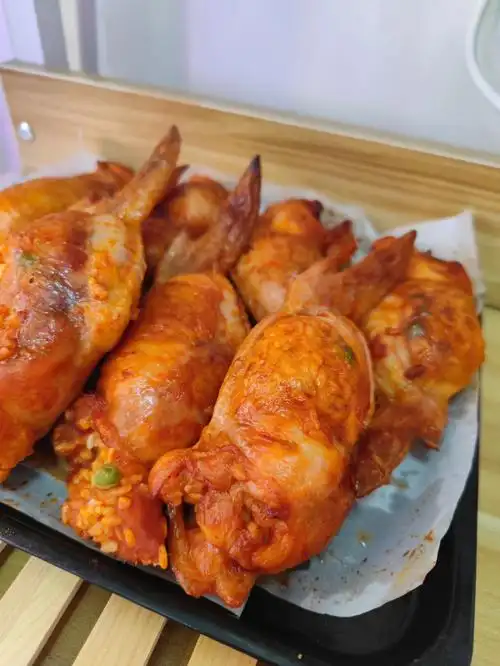 鸡翅的做法  #宝藏小吃店分享  #摆摊创业  #鸡翅包饭今天做了比昨天