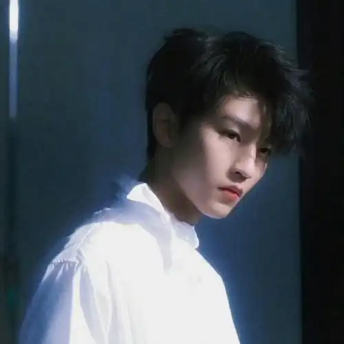 王俊凯鼻子还好吗##王俊凯 盒子里的猫预告