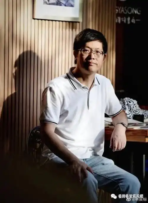 【名师名家名人坛】为文学高歌不息丨李远荣(中国香港)