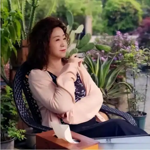 罗秀春个人资料和照片 – 抖音库