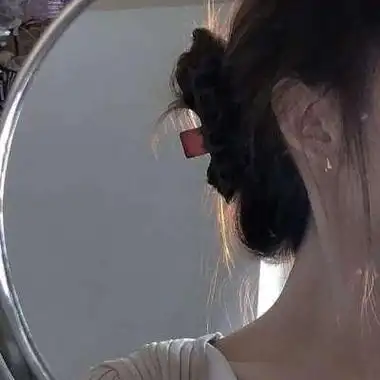 美女半脸图片头像高清好看的女孩半脸图片头像