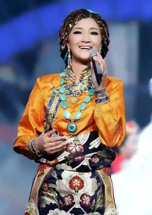 降央卓玛十大草原金曲太好听了收藏好慢慢听吧