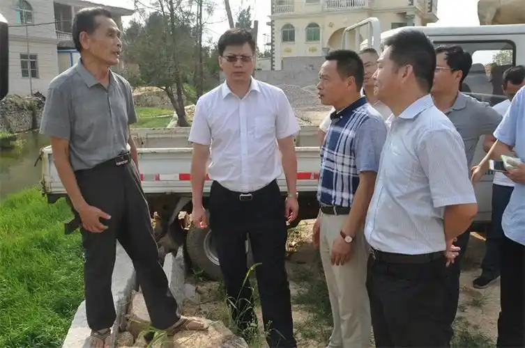 莆田秀屿区区长蔡晃调研乡镇水质监测断面