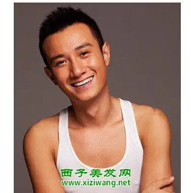 男生碎平头发型造型 清爽又个性