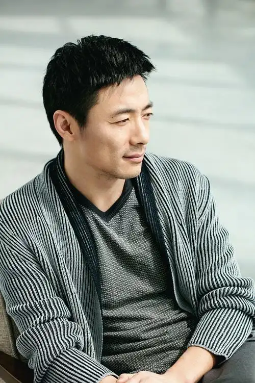 组图:祖峰最新大片 展浪漫文艺一面_高清图集_新浪网