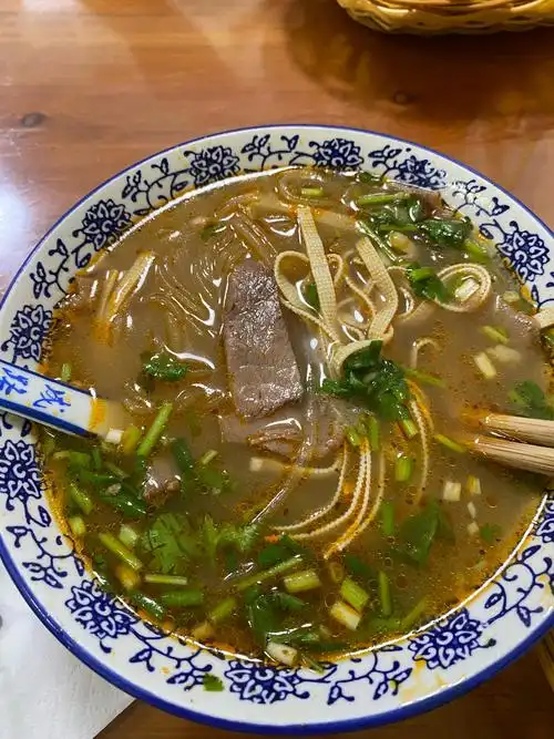 今日暖心料理:牛肉粉丝汤