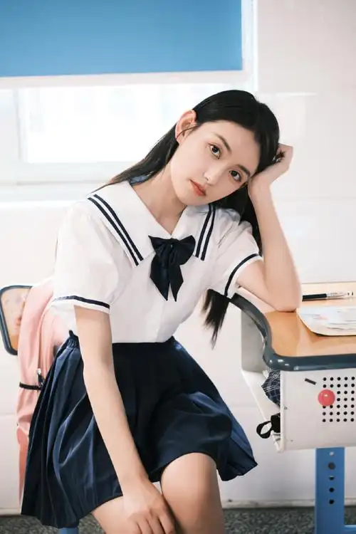 依些告密#91「假期库存清理计划」随机掉落校服帮主@蒋依依