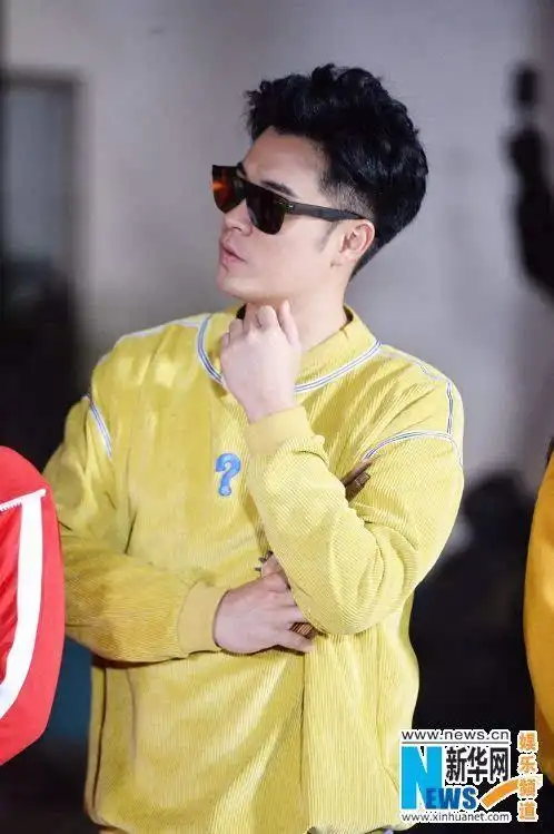 陈赫《奔跑吧兄弟》放飞自我 玩脑力斗舞技