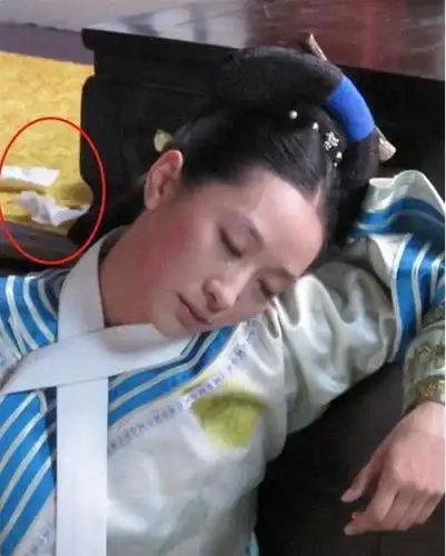 穿帮镜头:尬气十足的穿帮镜头,第一张我都没忍住你能忍到第几张