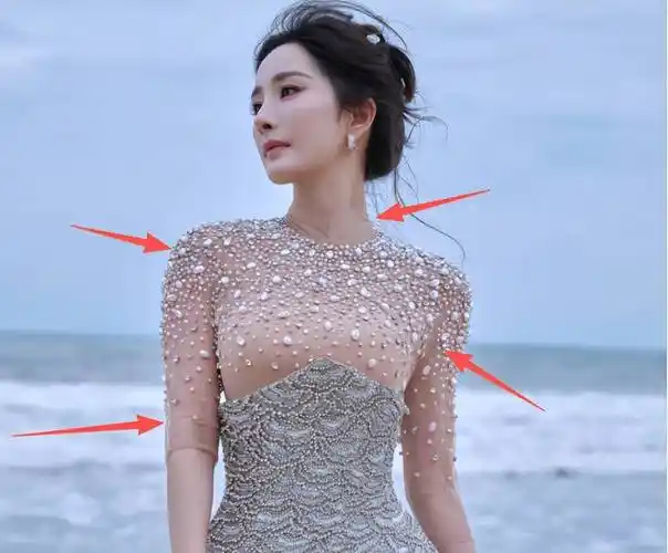 从杨幂到关晓彤,再到迪丽热巴,娱乐圈的女明星们似乎永远处于"零容错"