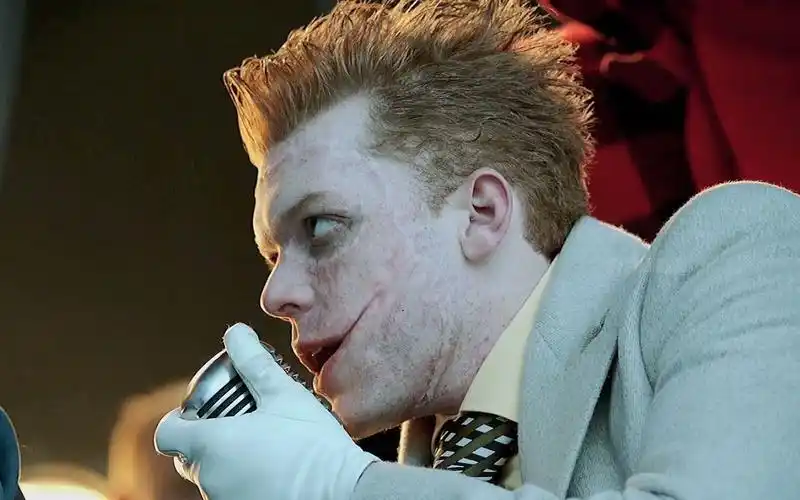 小丑杰罗姆疯狂到让人着迷而哥哥杰罗麦则冷静到让你沉醉