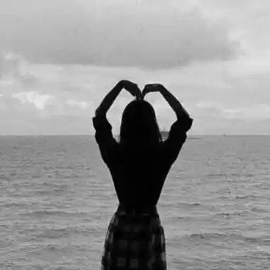 好看的头像女背影霸气黑白 霸气头像图片大全 -【爱个性】