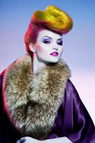 西方人,头发,一个人,模特,站,竖图,室内,白天,正面,晚礼服,化妆,欧洲