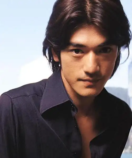 8月27日,日籍台湾艺人金城武,引发热议!