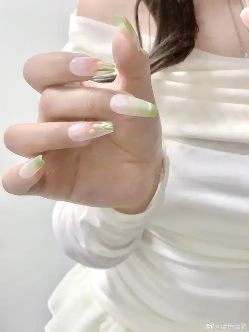 吉克隽逸公开200副自制美甲##手工穿戴甲