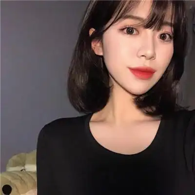 高冷好看的黑色系女生真人头像图片
