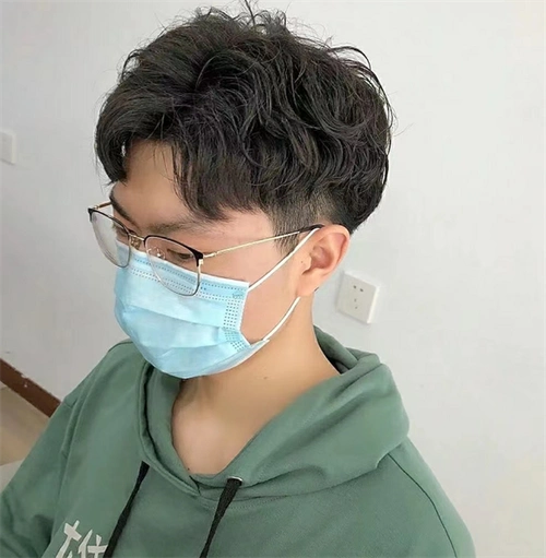 酷帅韩式纹理烫 造型男人味爆棚