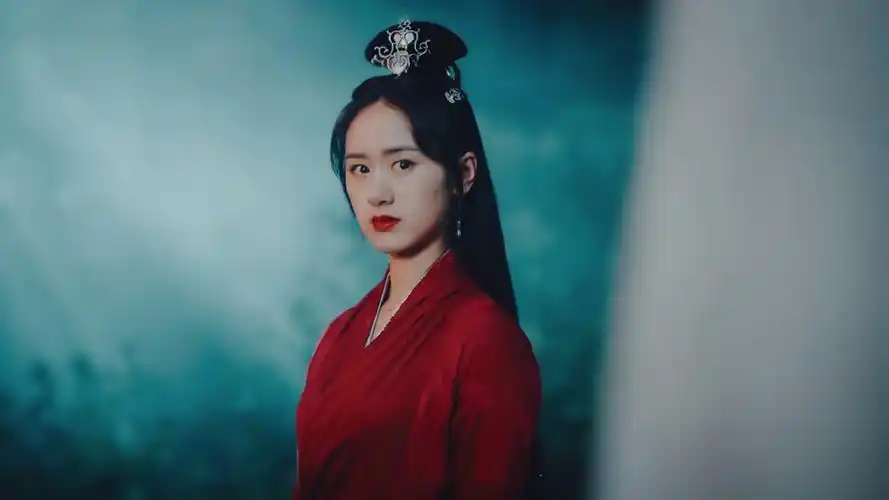 袁冰妍《听雪楼》红衣剧照图片壁纸