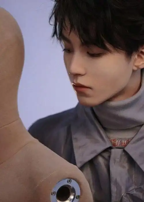 王俊凯鼻子还好吗##王俊凯 盒子里的猫预告