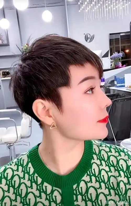 夏季修剪酷帅新款短发