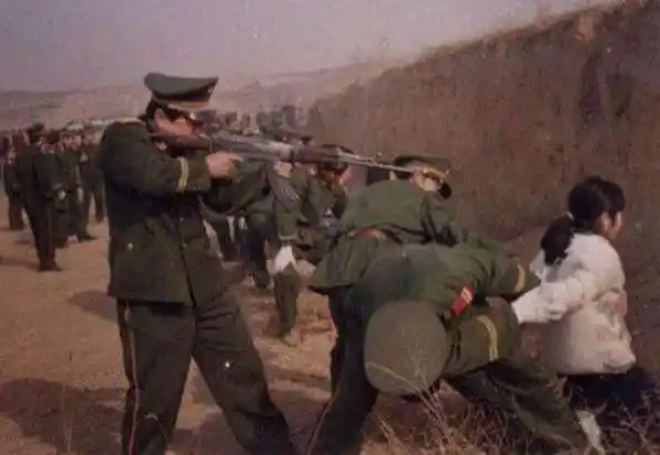 不久,黑龙江省方正县人民法院根据上级法院的指令,对已核准死刑的罪犯