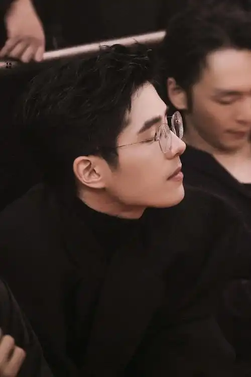 刘昊然 就是硬帅