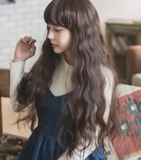 女生长发烟花烫发型设计图片