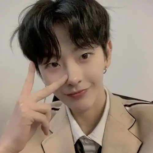 热销假发男短发韩版帅气学生中分