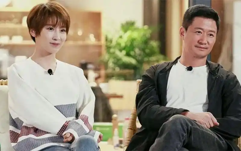 谢楠退出吴京公司,网友猜测婚姻状况,曾透露吴京一年半不回家