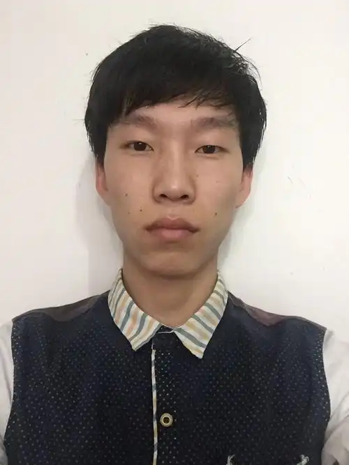 谁能帮忙把照片改成一寸蓝底的照片