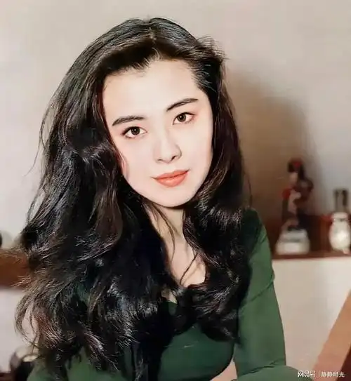 网易首页>网易号>正文申请入驻>年轻时的王祖贤,是众多人心中的女神
