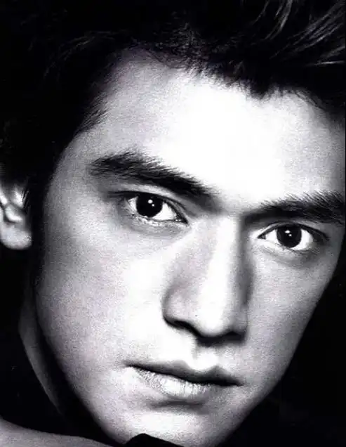 金城武年轻时有多帅?难怪连林志玲都会脸红害羞,惊叹于他的颜值