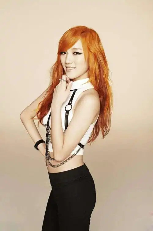 在韩国出道的中国歌手孟佳