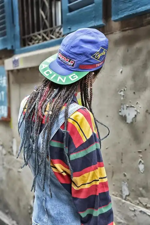 除了捧红了说唱歌手,《中国有嘻哈》也让脏辫流行起来 | 症常青年