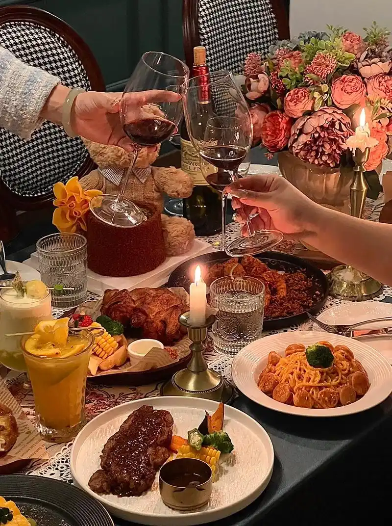 适合闺蜜聚会的法式下午茶……找到适合闺蜜过生日小聚的小店啦～ 一