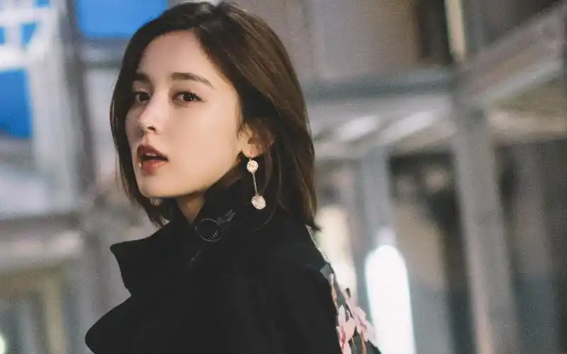 古力娜扎街拍写真图片桌面壁纸